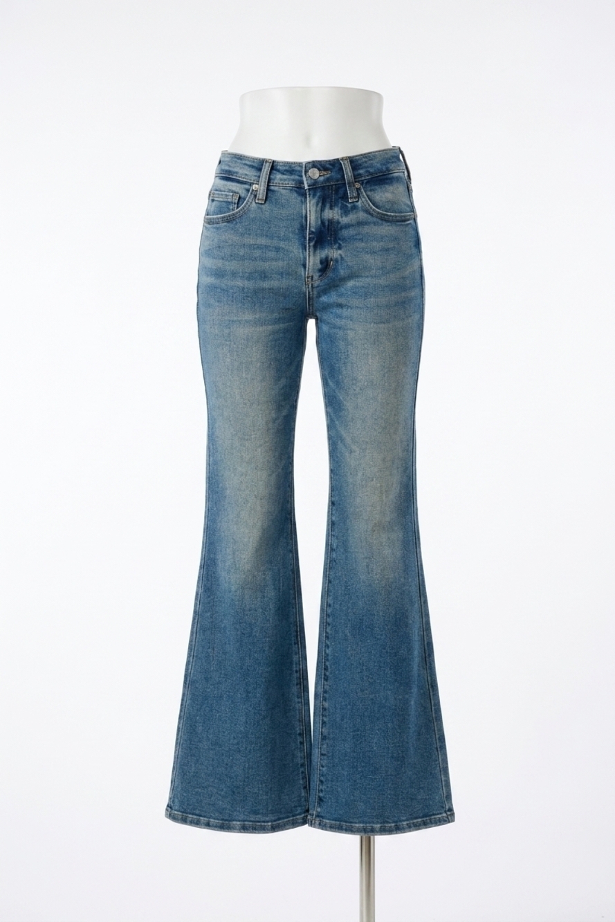 NEW JUDY BLUE mid rise tummy control flare jeans in vintage wash